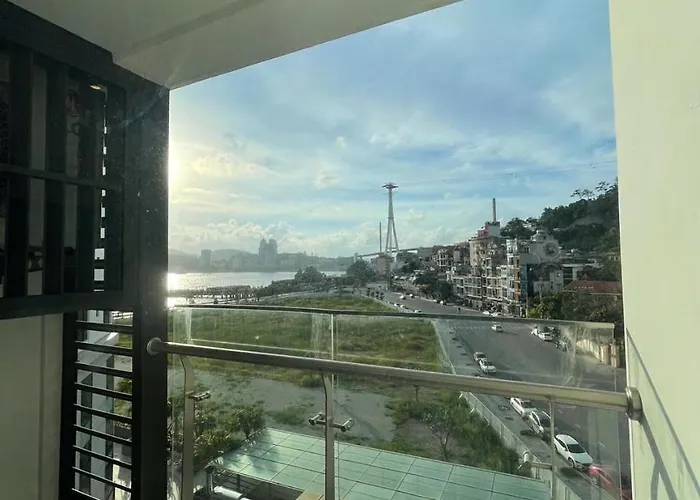 Apartment Ho 2 Pn, Phu Hop Gia Dinh, Gan Bien, View Cheo Bien, Vong Quay Mt The Sapphire 2